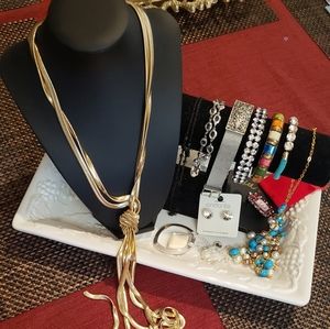 BUNDLE OF JEWELRY
